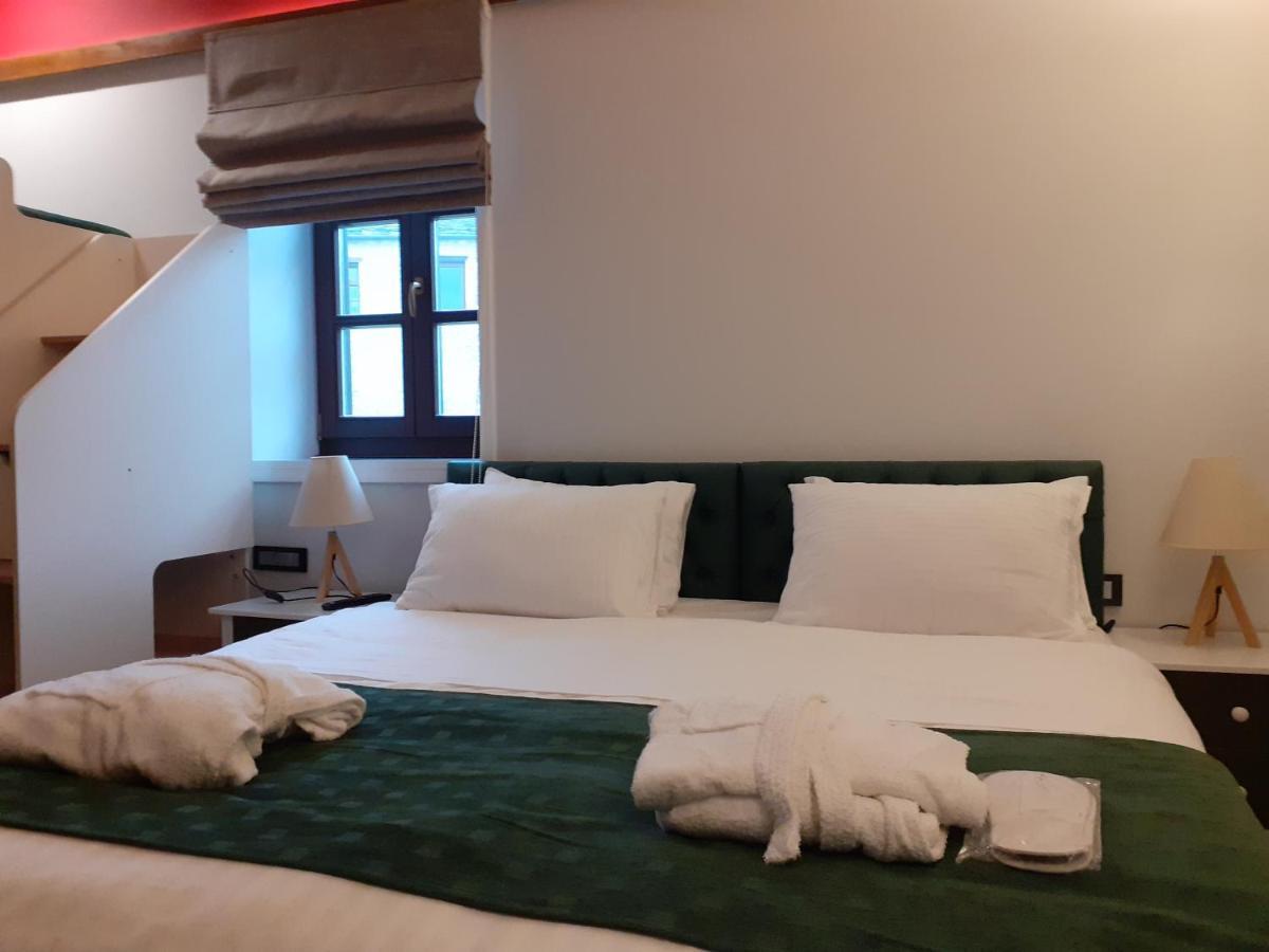 Abi Luxury Villas Monodendri Buitenkant foto