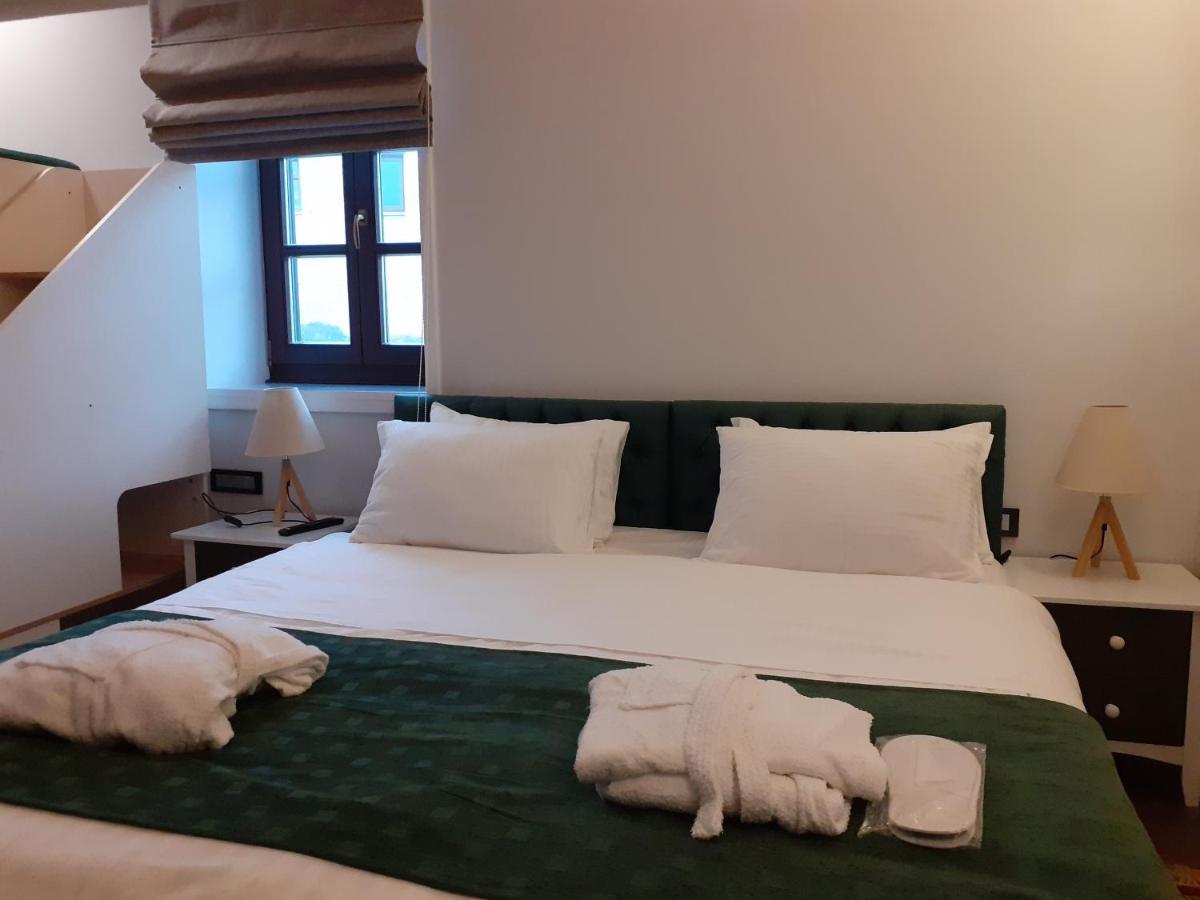 Abi Luxury Villas Monodendri Buitenkant foto
